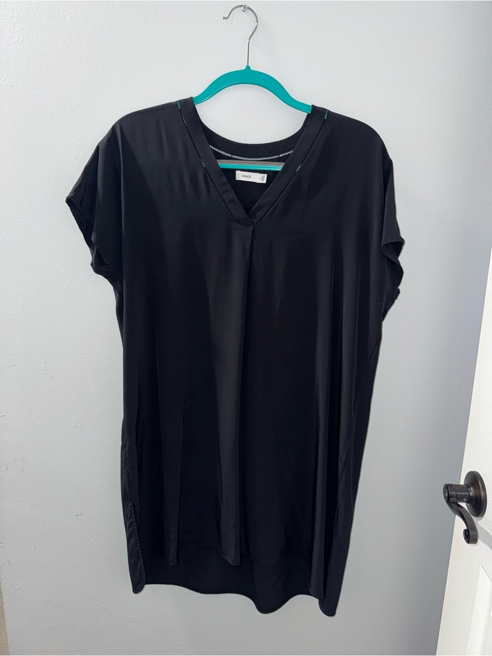 Vince Black 100% Silk V-Neck Shift Dress Size Small